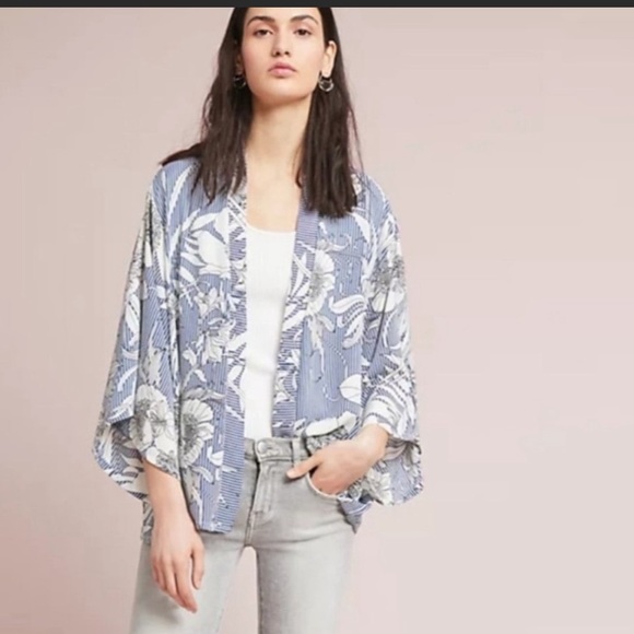 Anthropologie Akemi & Kin Savannah Floral Kimono - Picture 2 of 7